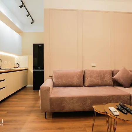 Miku - Perfect 1bedroom At Komuna E Parisit 아파트 티라나
