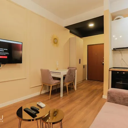 아파트 Miku - Perfect 1bedroom At Komuna E Parisit *