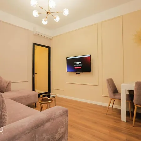 Miku - Perfect 1bedroom At Komuna E Parisit Apartment