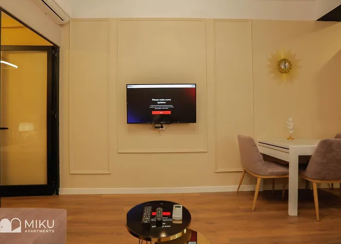 Miku - Perfect 1bedroom At Komuna E Parisit Appartement *